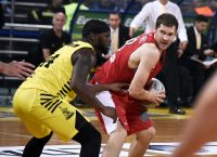 ΚΑΕ Άρης: ”Οι διαιτητές σφύριζαν με διαφορετικά κριτήρια”