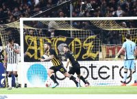 ΑΕΚ – ΠΑΟΚ 1-0: Επεισόδια, ξύλο, κόκκινες και… κορυφή η ΑΕΚ