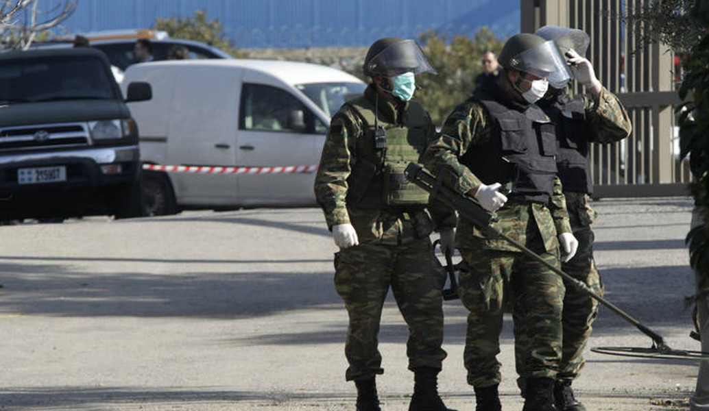 Γλυφάδα: Ελεγχόμενη έκρηξη βλήματος – Οδηγίες προς του κατοίκους