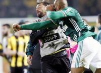 Νέο επεισόδιο με ξύλο από τον Μέλο