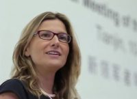 Κατερίνα Φωτοπούλου: Η Ελληνίδα ερευνήτρια που μελετά την καταπραϋντική λειτουργία της αφής