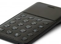 NichePhone-S: Android κινητό σε μέγεθος πιστωτικής κάρτας