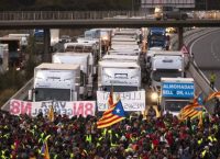 Καταλονία: Παρέλυσε απο την γενική απεργία (pics)