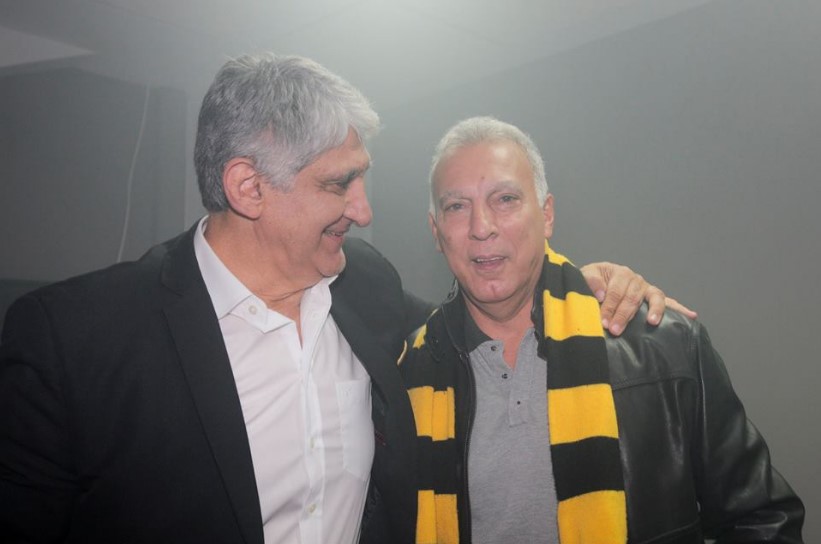 Συγκίνηση: Η συνάντηση Γκάλη – Γιαννάκη στο ”Κλ. Βικελίδης” (vid)