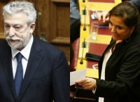 Ντόρα Μπακογιάννη – Σταύρος Κοντονής: Μετωπική σύγκρουση στη Βουλή για την άδεια στον Κουφοντίνα