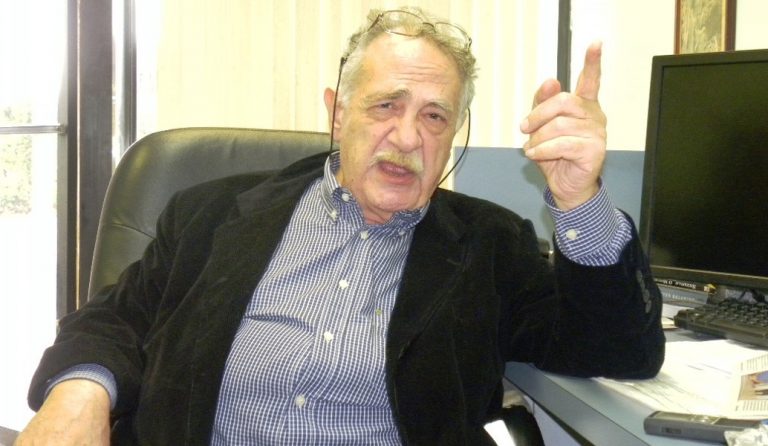 Κώστας Βεργόπουλος: Πληροφορίες ότι έφυγε από τη ζωή ο οικονομολόγος, συγγραφέας και διανοητής