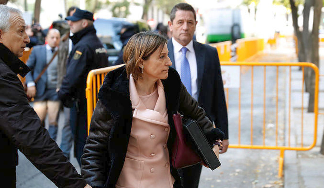 Καταλονία: Ελεύθερη η πρόεδρος του Καταλανικού κοινοβουλίου