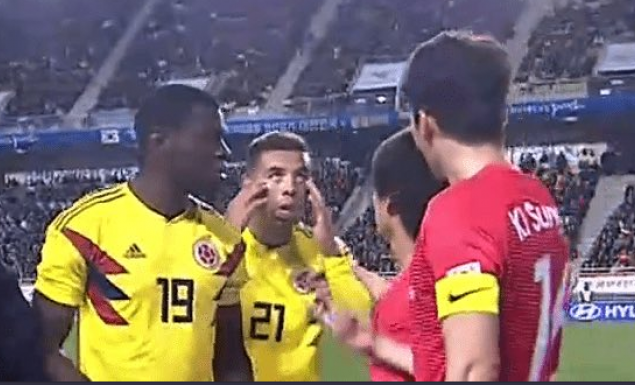 Σάλος με Καρντόνα που κοροϊδεύει Νοτιοκορεάτη για τα μάτια του (vid)