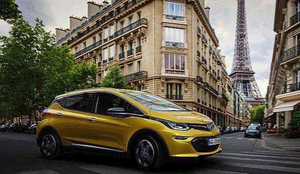 Βερολίνο: Στο Opel Ampera-a το Χρυσό Τιμόνι 2017