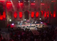 Times Like These κορωνοϊός: Διασκευή του τραγουδιού των Foo Fighters για τη στήριξη όσων έχουν πληγεί