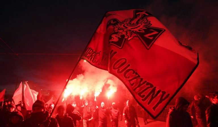 Πολωνία: 60.000 εθνικιστές βγήκαν στους δρόμους της Βαρσοβίας για την Ημέρα της Ανεξαρτησίας