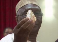 Σιέρα Λεόνε: Βρήκαν πολύτιμο διαμάντι 476 καρατίων