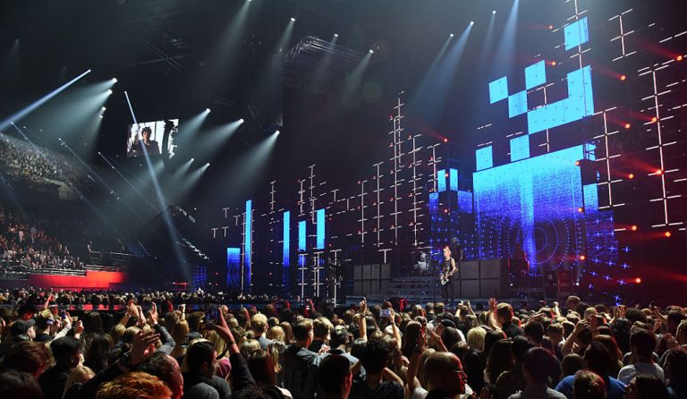 MTV Europe Music Awards: Νικητές και ηττημένοι στα σπουδαιότερα μουσικά βραβεία της χρονιάς (pics & vid)