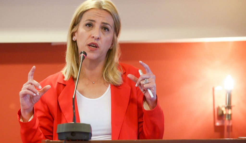 Ρένα Δούρου: Δεν θα επωμιστώ την ευθύνη άλλων