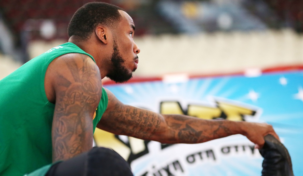 Μάρκους Ντένμον: Άγγελος ή… Ντένμονας