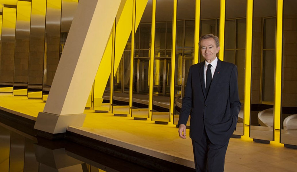 Bernard Arnault: Αποσύρει τις διαφημίσεις της Louis Vuitton από την “Le Monde”