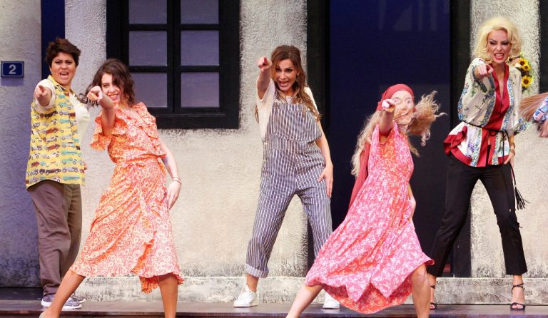 Mamma Mia: Ακυρώνεται η παράσταση της Παρασκευής λόγω Πολυτεχνείου