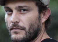 Γιώργος Καραμίχος The 2Night Show: “Δάγκωνα σπλήνα ωμή για να φάω, για να πάρω δύναμη και να ξυπνήσω” [vid]