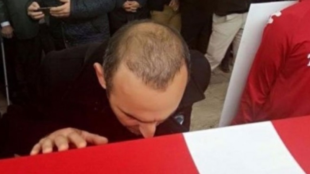 Συγκίνηση! Στην κηδεία του Σουλεϊμάνογλου ο Λεωνίδης