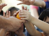 Μητέρα στο Βόλο ζήτησε να της πάρουν τα παιδιά λόγω φτώχειας