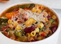 Μινεστρόνε, χορταστική για τις κρύες μέρες