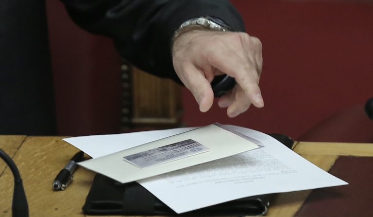 Προϋπολογισμός 2018: Προβλέπει πρωτογενές πλεόνασμα 3,8% και ανάπτυξη 2,5%