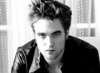 Robert Pattinson : Βόλτες στην Ακρόπολη για τον διάσημο ηθοποιό (pics)