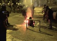Ευαγγελισμός:  Εκτός μηχανικής υποστήριξης η δικηγόρος που τραυματίστηκε από φωτοβολίδα