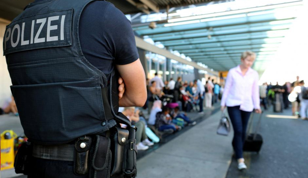 Υπουργείο Προστασίας του Πολίτη: Δυσφορία για τους ελέγχους σε Έλληνες πολίτες στη Γερμανία