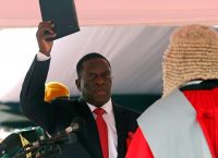 Ζιμπάμπουε: Ο Έμερσον Μνανγκάγκουα ορκίστηκε νέος πρόεδρος