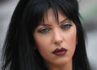 Βιβή Μαστραλέξη: “Μύρισαν” Χριστούγεννα στο σπίτι της, εφτιαξε μελομακάρονα (pics)