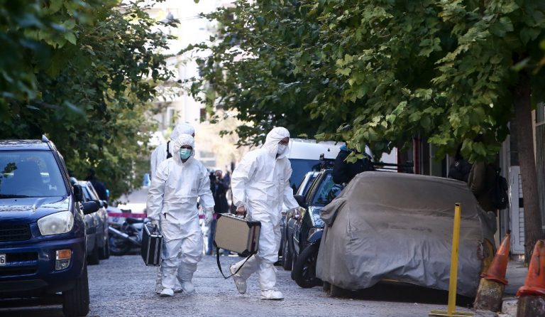 Παγκράτι – Νέος Κόσμος: Τι εντόπισε η αντιτρομοκρατική – Πώς συνδέονται οι 9 προσαγωγές με παλιότερες υποθέσεις στη Χίο