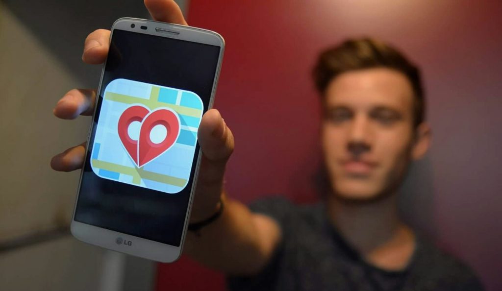 Βαλεντίνος Τζέκας: Ο Έλληνας φοιτητής που παρουσίασε στο Ευρωκοινοβούλιο αλγόριθμο κατά των fake news