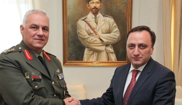 Ελλάδα – Αρμενία: Πρόγραμμα στρατιωτικής συνεργασίας για το 2018