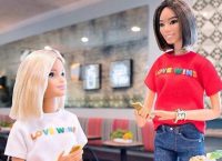 Barbie: Η διάσημη κούκλα υπέρ των δικαιωμάτων της LGΒΤ κοινότητας