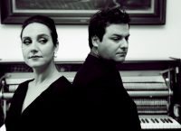 Η Αναστασία Έδεν & ο Άρης Βλάχος στο Holywood Stage