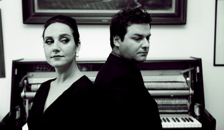 Η Αναστασία Έδεν & ο Άρης Βλάχος στο Holywood Stage