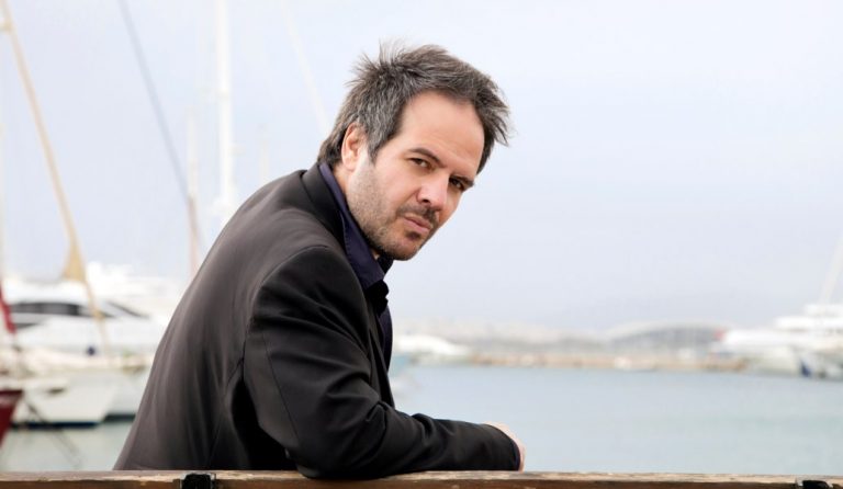 “Ο Κανίβαλος που Έφαγε Έναν Ρουμάνο” του Δημήτρη Σωτάκη