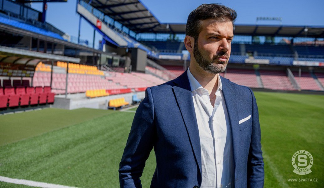 Αντρέα Στραματσόνι: Παίζοντας… Football Manager και στην Πράγα