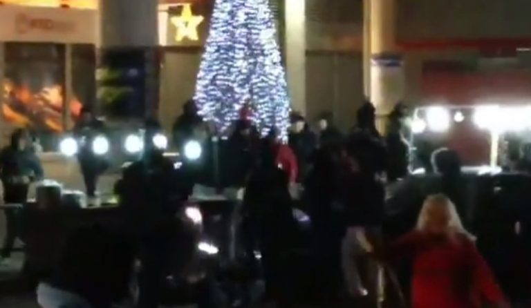 Ολυμπιακός – Γιουβέντους: Πλάνα από τα επεισόδια έξω από το “Γεώργιος Καραϊσκάκης” (vid)