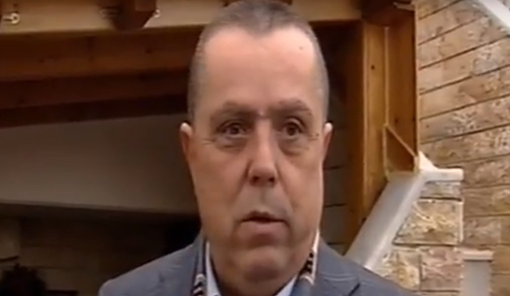 Χειροβομβίδα βρέθηκε στο σπίτι του εκδότη Νίκου Καραμανλή – “Με είχαν απειλήσει”