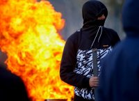 Επέτειος Γρηγορόπουλου: Στις φλόγες το κέντρο της Αθήνας – Δείτε φωτογραφίες