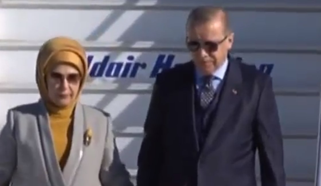 Προσγειώθηκε το αεροπλάνο του Ερντογάν στην Αθήνα (LIVE)