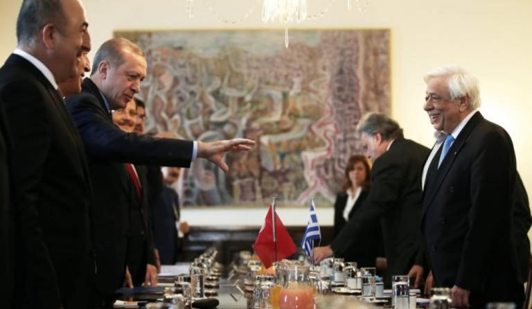 Ερντογάν – Παυλόπουλος: Η φωτογραφία μετά τη λογομαχία