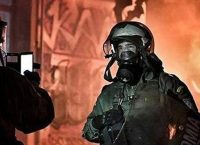Viral: Άνδρες των ΜΑΤ βγάζουν selfie κατά τη διάρκεια επεισοδίων στα Εξάρχεια (pics)