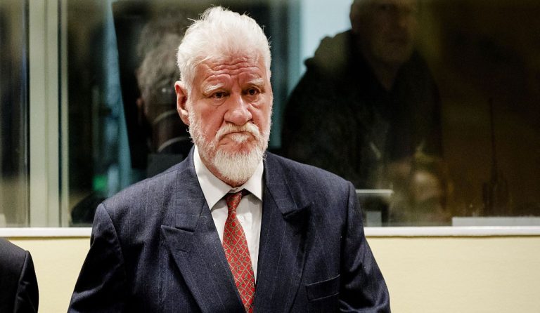 Ο Σλόμπονταν Πράλγιακ που ήπιε δηλητήριο μέσα στο ΔΠΔ αποτεφρώθηκε την Πέμπτη στο Ζάγκρεμπ
