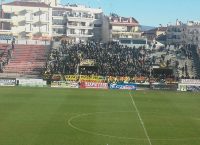 Άρης: Δυναμικό ”παρών” των οπαδών στη Δράμα (pic)
