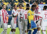 Τσεκάρει νεαρό στόπερ ο Ολυμπιακός