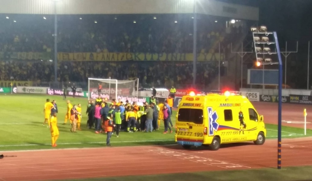 Οπαδοί του ΑΠΟΕΛ τραυμάτισαν ball-boy με κροτίδα! (vid)