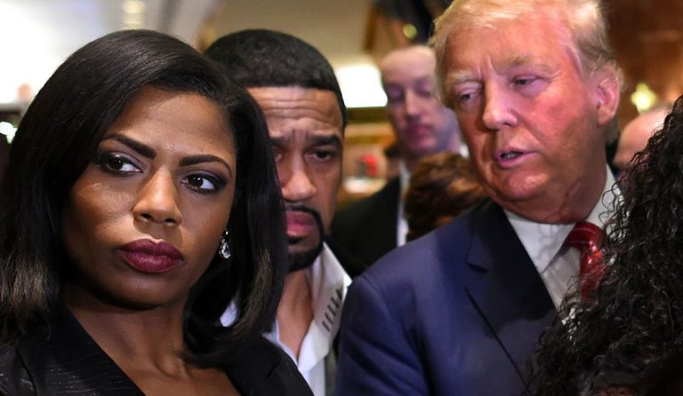 ΗΠΑ: Νέα παραίτηση στο επιτελείο Τραμπ – Παρελθόν η πρώην τηλεπερσόνα – σύμβουλος